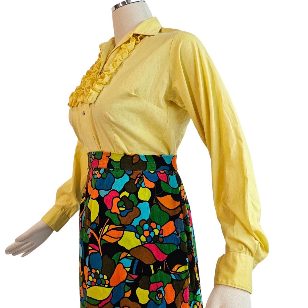 Vintage 1970s Blouse Top Shirt Tuxedo Ruffle Chest Yellow Long Tail‎ Retro Disco